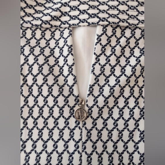 TOMMY HILFIGER Belted V-Neck Dress - Picture 3 of 6